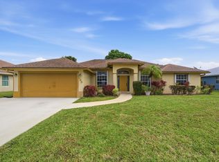 120 Venetian Ln, Royal Palm Beach, FL 33411