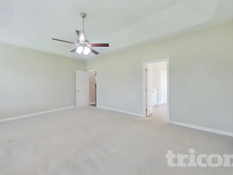 1016 Cyril Dr — Photo 8