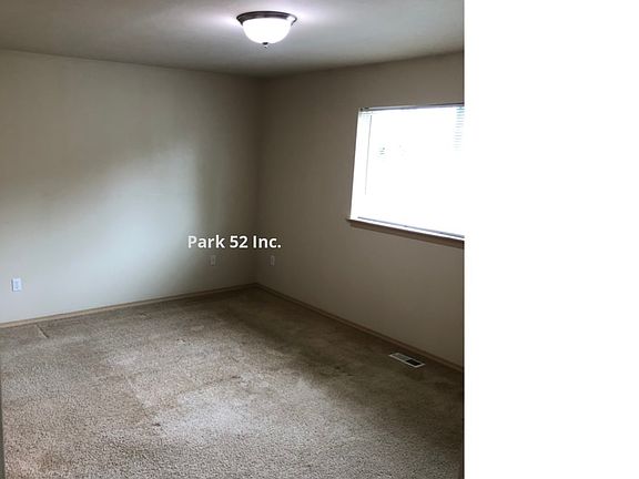 5th image of 15504 87th Ave E