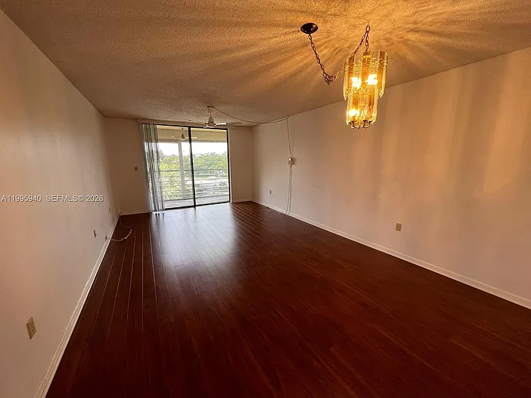1800 SW 81st Ave #1400 — Photo 4