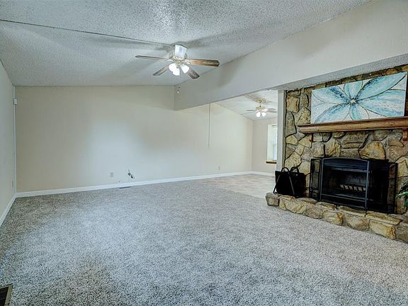 4th image of 2309 Memphis Dr