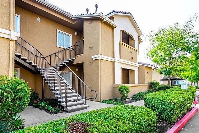 1st image of 501 Gibson Dr APT 2121