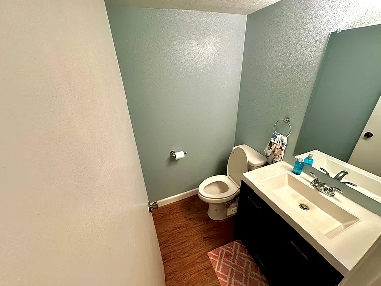 3335 Broad St #13 — Photo 11