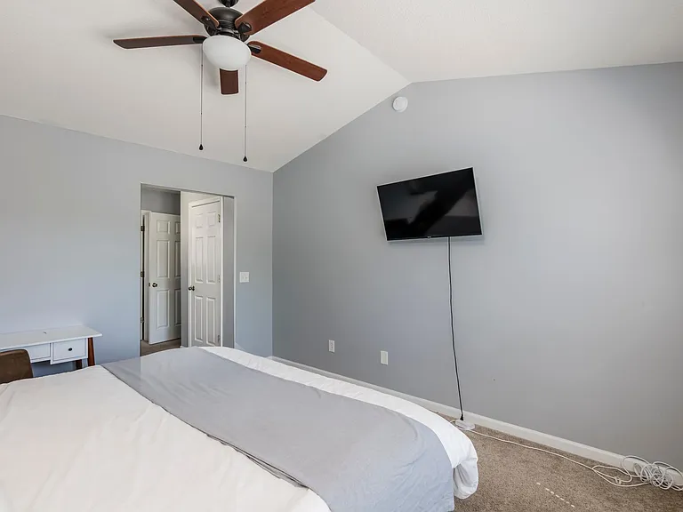 105 Curvewood Rd — Photo 17