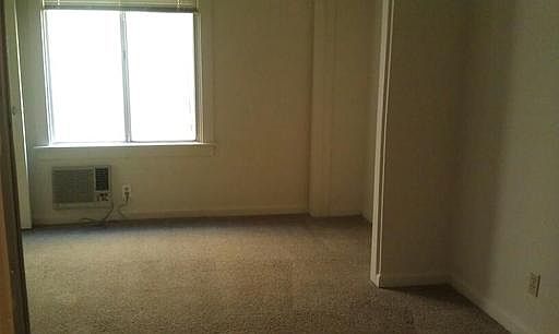 2nd image of 1620 P St APT 6