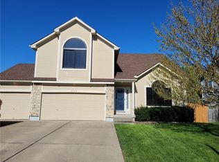 15712 Hight Ave, Belton, MO 64012