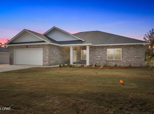 3538 High Cliff Rd, Southport, FL 32409