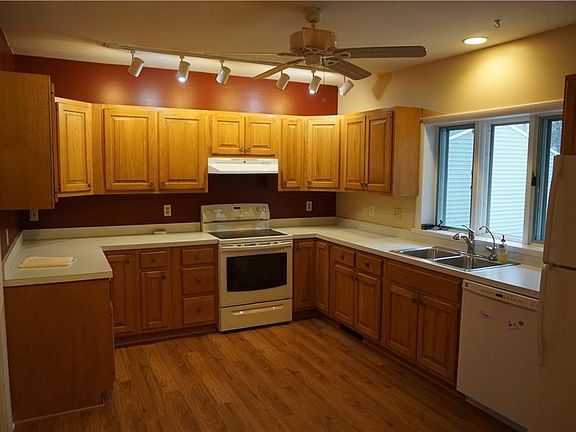 3rd image of 2762 Oak Park Blvd