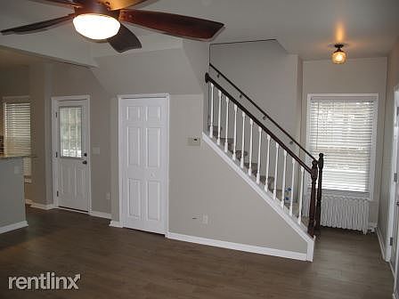 4th image of 333 N 1st St APT 1