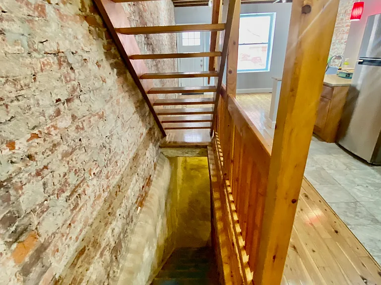 2027 S Watts St — Photo 38