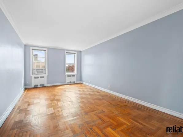 9437 Shore Road image 7 of 11