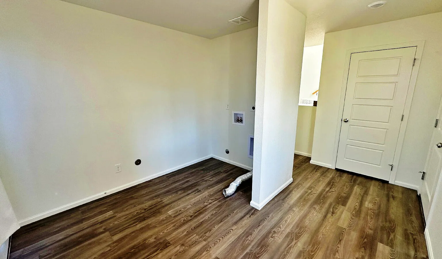 4 bed, 3.0 bath, 1701 sqft, $2,750 — Photo 4