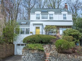 550 Highland Ave, Montclair, NJ 07043