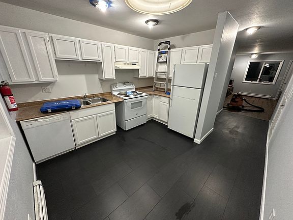 4th image of 1301 Balfour Dr #3
