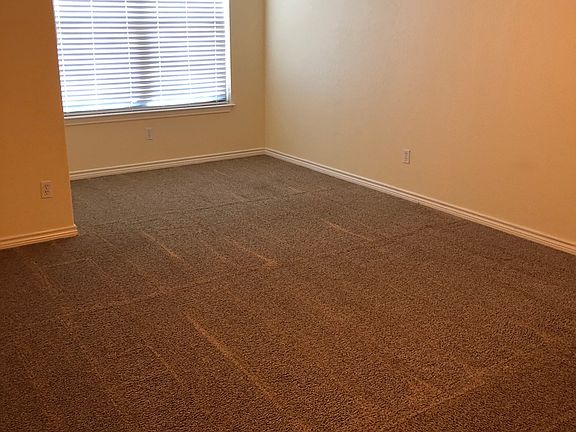 4th image of 113 Sendero Dr
