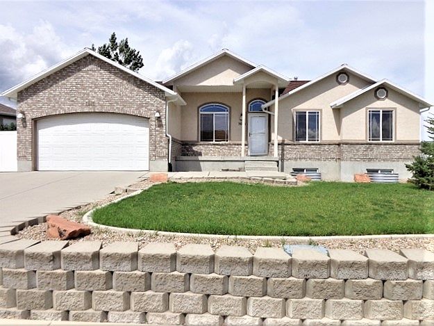 1st image of 7606 S Bridle Creek Dr