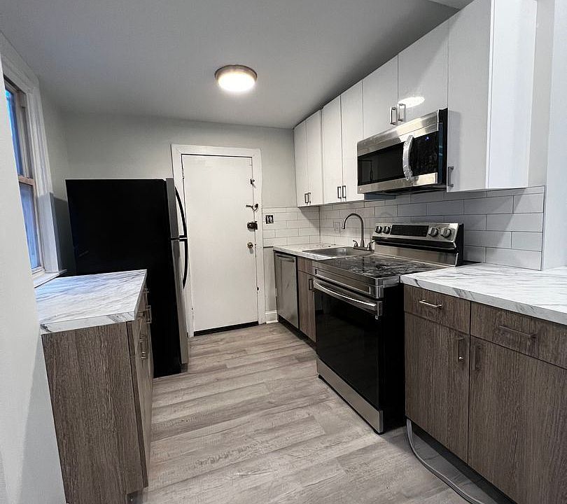 1st image of 4931 Walnut St #10794555