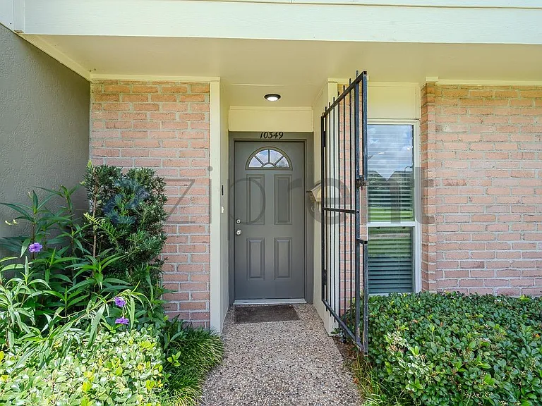 10349 Longmont Dr — Photo 6