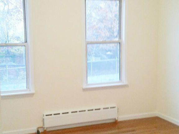 2nd image of 2058 35th Street # Fl 2nd