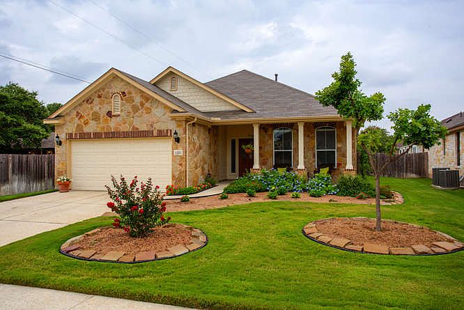 1st image of 1005 Retama Dr