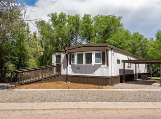450 Crest Dr, Fountain, CO 80817