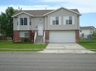 1669 N 2475 W, Clinton, UT 84015