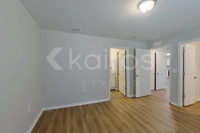 855 Cervantes St E — Photo 15