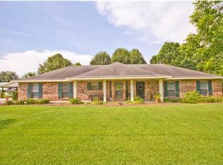 185 Hummingbird Ln, Sunset, LA 70584