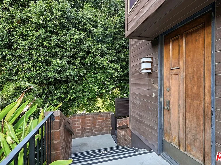 1033 Carol Dr #T16 — Photo 22