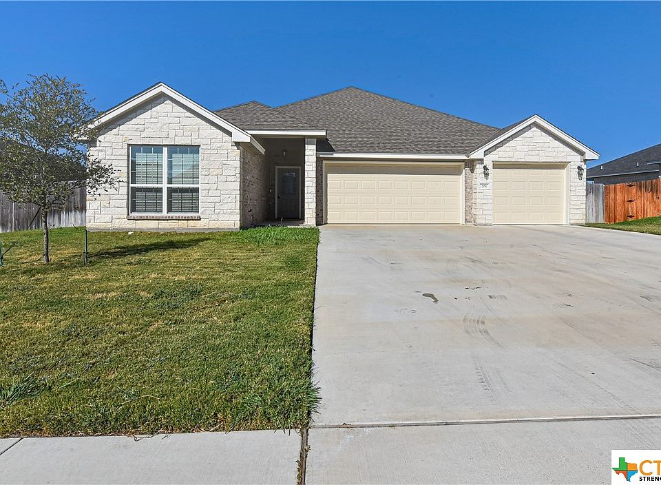 1st image of 206 Slippery Elm Dr