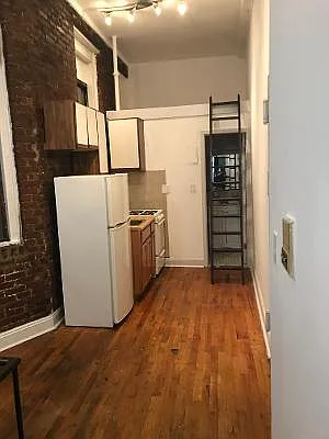 Rented by Magnone Real Estate | media 9