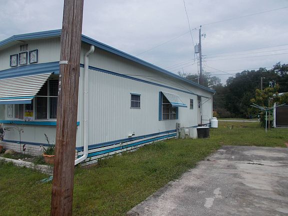 3rd image of 305 Carl Ave