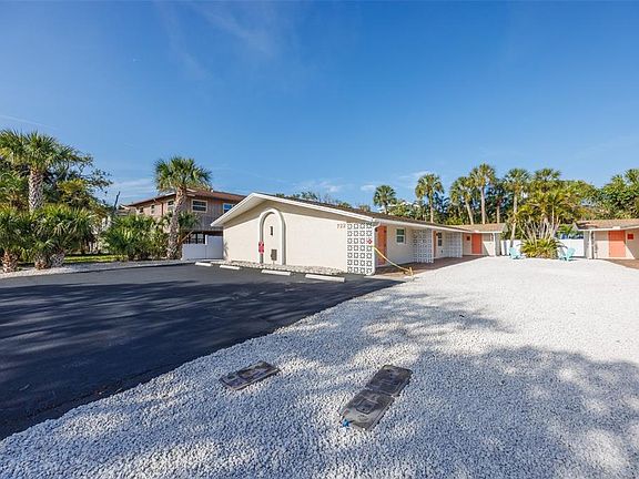 3rd image of 722-724 1st St