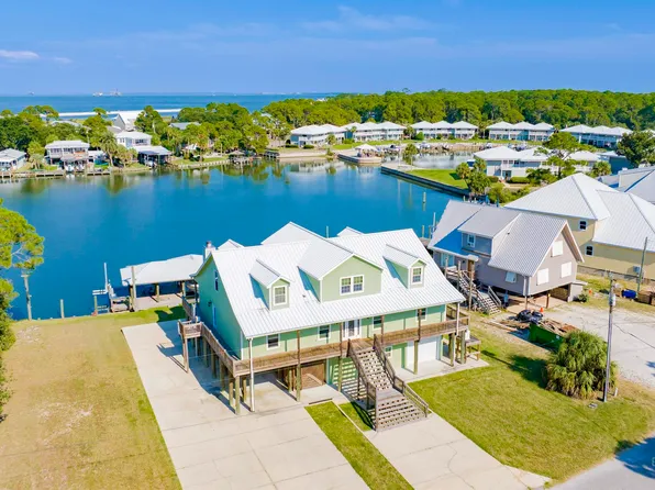 310 Cavalier Cir, Dauphin Island, AL 36528