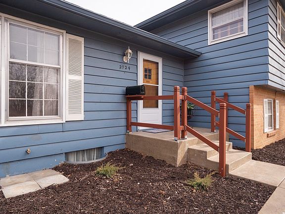 4th image of 2124 Terrace Rd