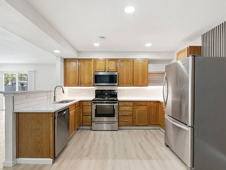 11731 Sherman St — Photo 1