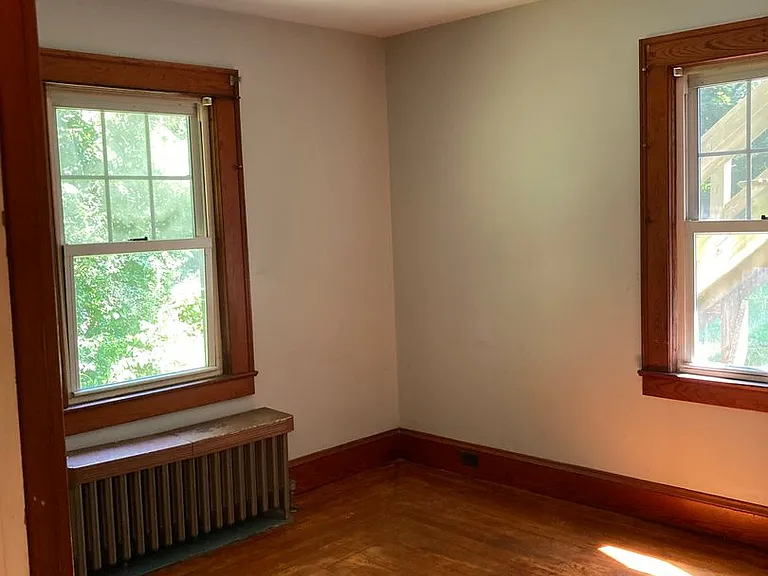 103 Thermos Ave — Photo 8