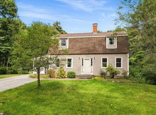 34 Crestview Ter, Stratham, NH 03885