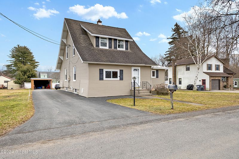2nd image of 414 Fillmore Avenue