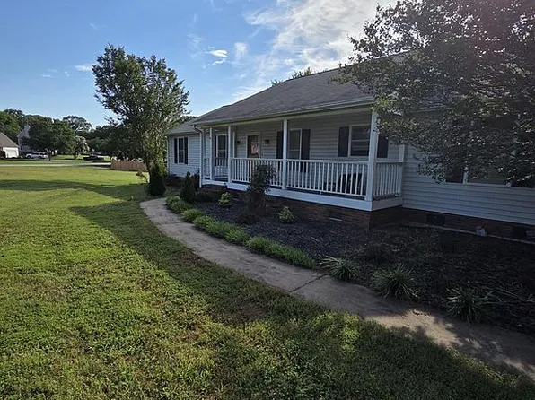 120 Dustin St, Easley, SC 29642