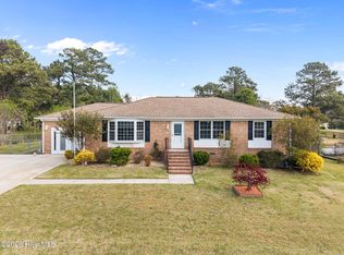 404 Maplehurst Dr, Jacksonville, NC 28540