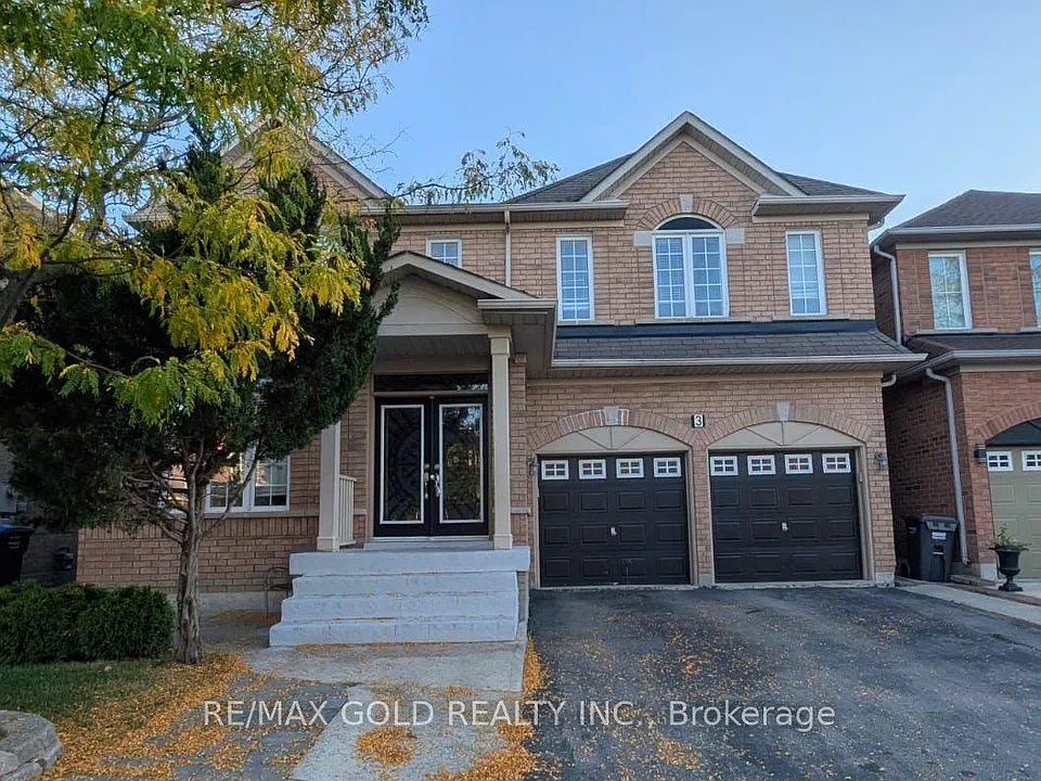 3 Borneo Cres