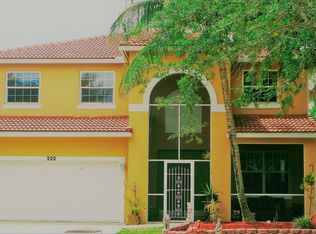 222 Seminole Lakes Dr, Royal Palm Beach, FL 33411