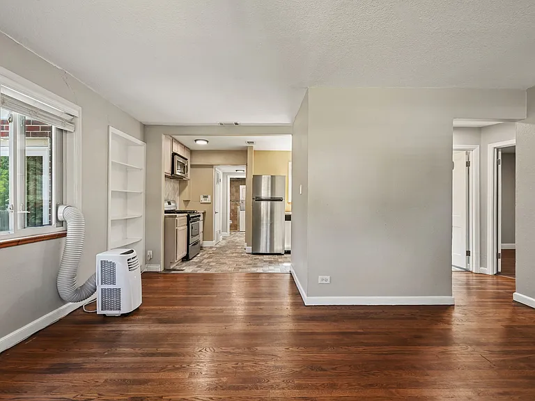 1054 Leyden St — Photo 5