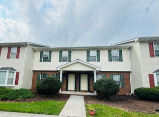 824 Patrick Henry Dr, Blacksburg, VA 24060
