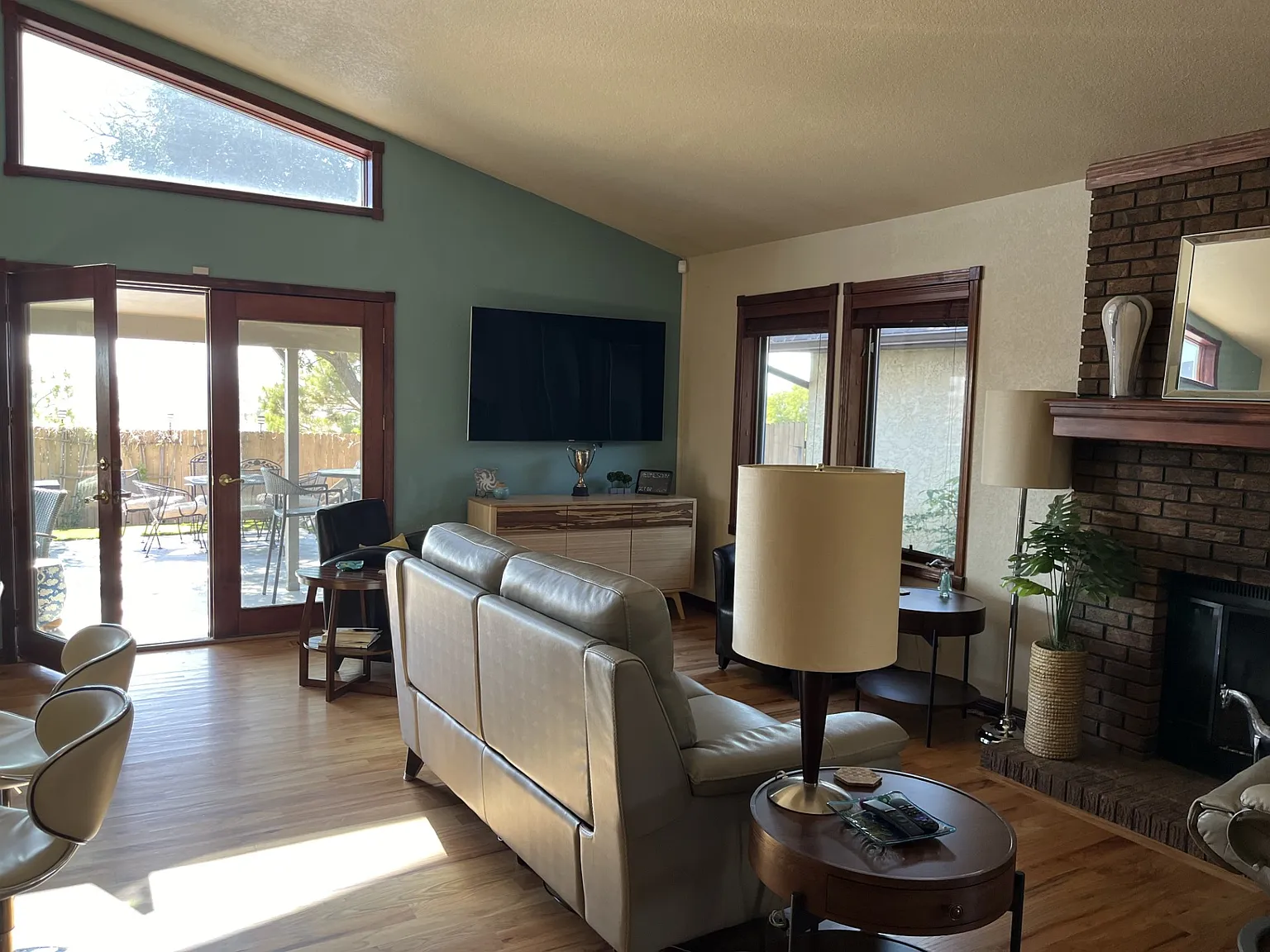 2 bed, 1448 sqft, $2,500 — Photo 2