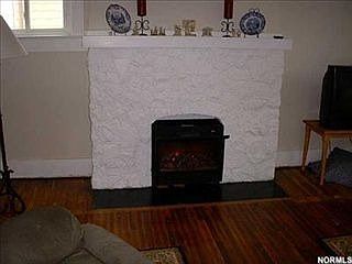 3rd image of 258 Crestwood Ave