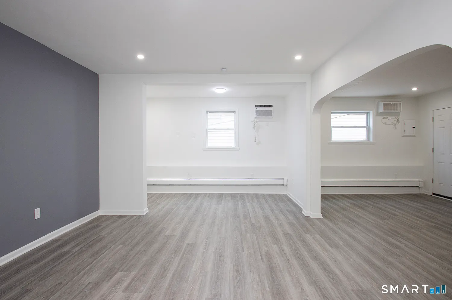 4 bed, 2.0 bath, 1700 sqft, $3,200 — Photo 2