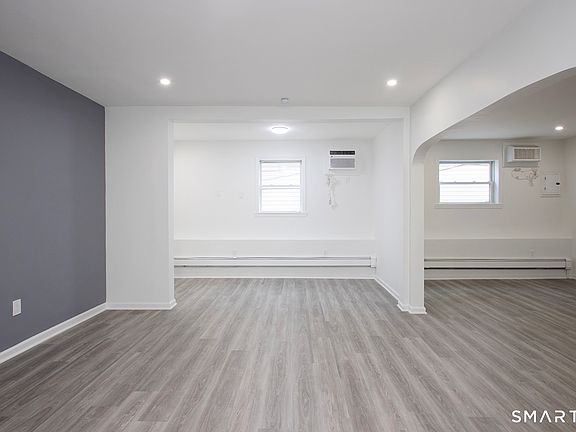 2nd image of 2879 Fairfield Ave #2
