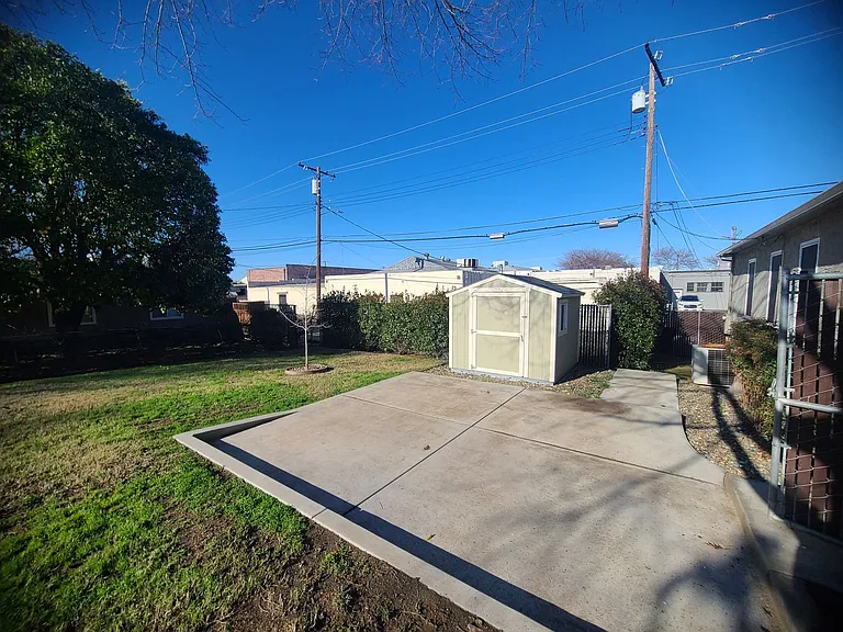 114 Taylor St — Photo 37